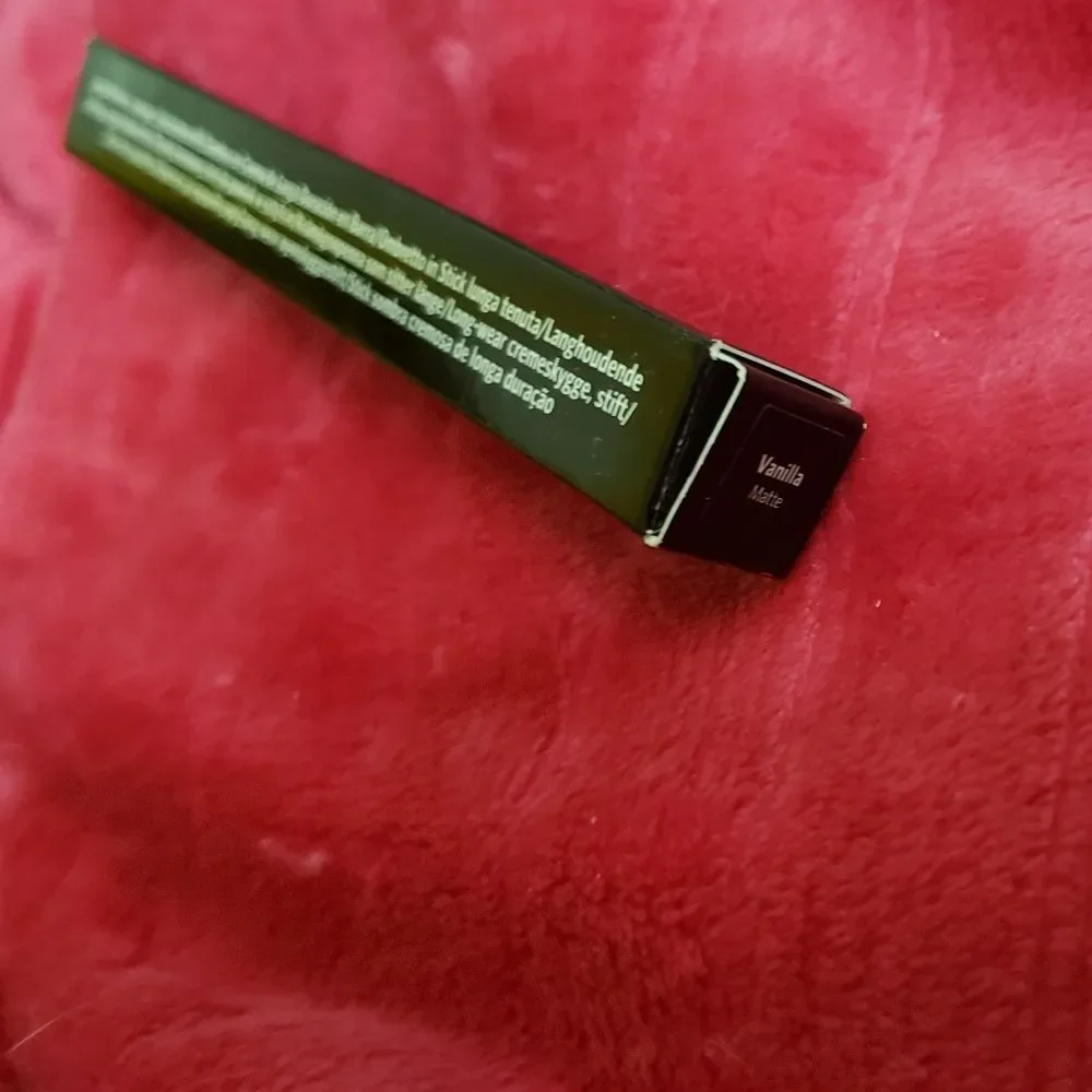 NWT Bobbi Brown Vanilla Matte (Warm Cream) Long Wear Cream Shadow Stick Luxury